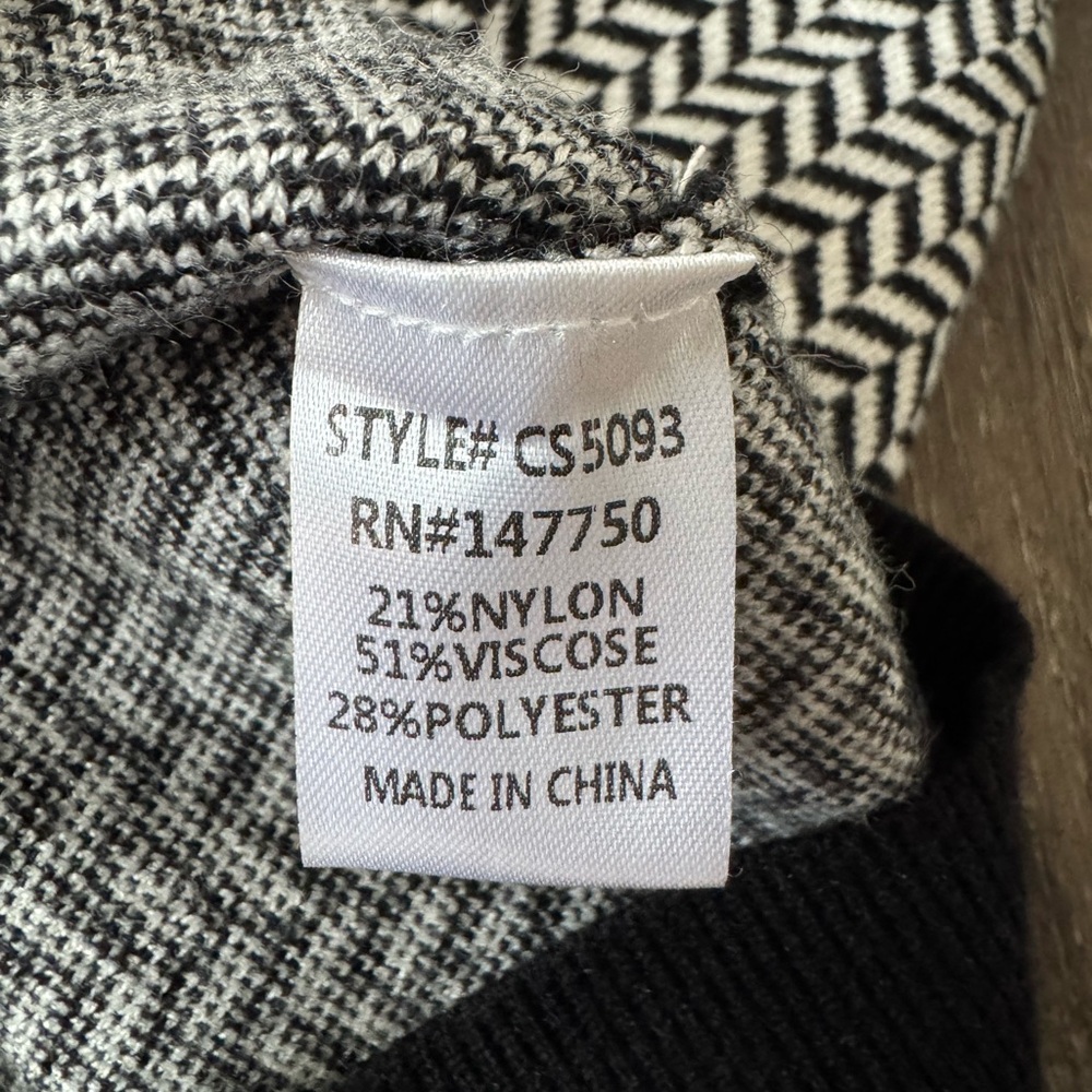 Cezele High Turtleneck Sweater Pullover Women’s Large Black White Chevron Stripe - Picture 4 of 11